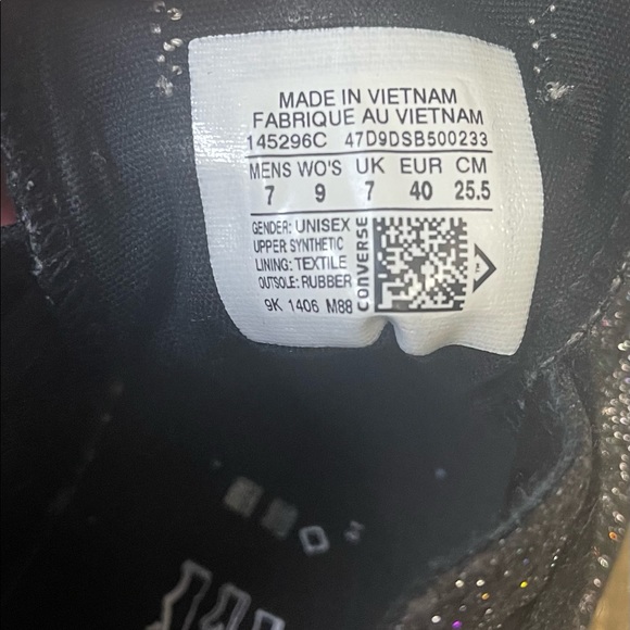 Converse. Black sparkly. Women’s size 9, Men’s size 7. - Picture 5 of 5